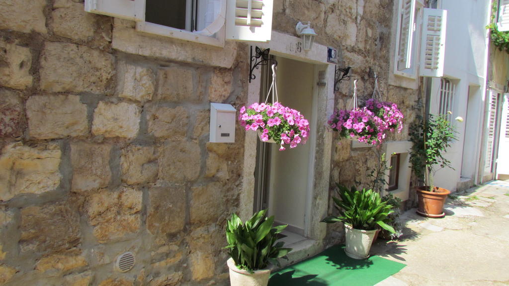 Apartments Senko Trpanj Esterno foto