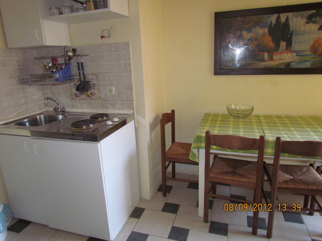 Apartments Senko Trpanj Esterno foto
